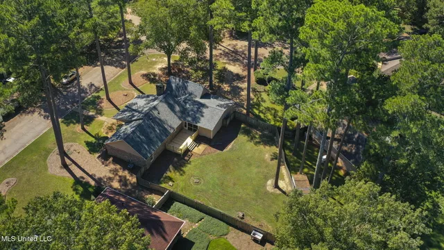 $335,000 | 514 Windy Ridge Lane, Madison, MS 39110