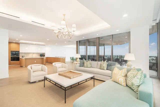 $95,000 | 1333 South Flagler Drive, Unit 1502, West Palm Beach, FL 33401