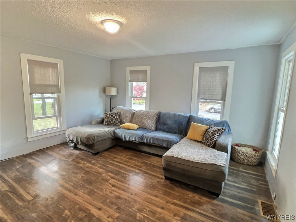 168 North Street Ridgeway, NY 14103 - Photo 7 of 18