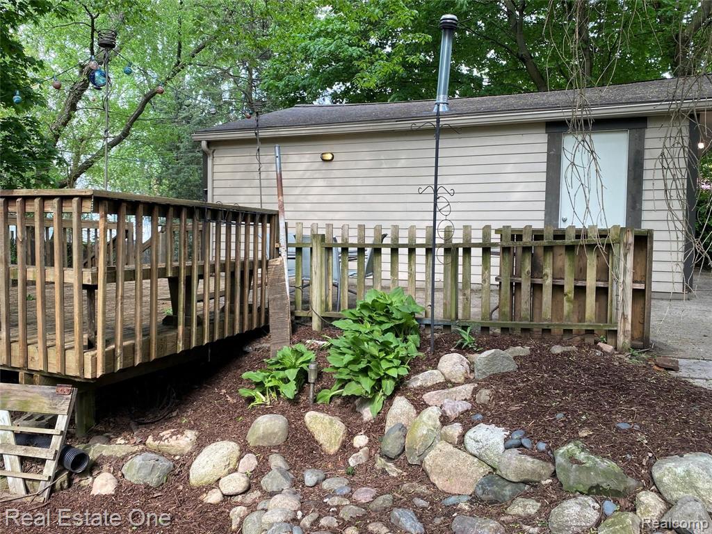 4230 Lanette Drive Waterford, MI 48328 - Photo 25 of 31