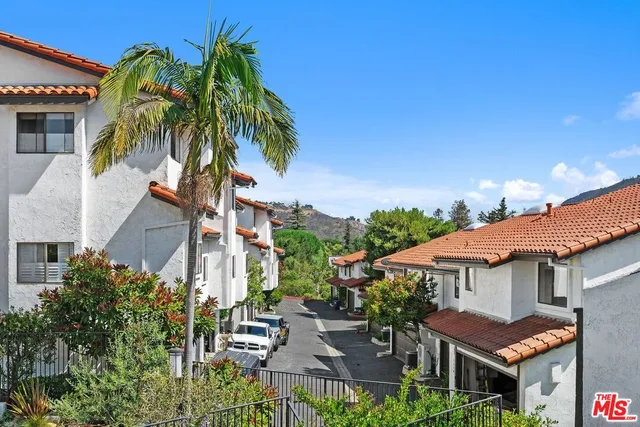 $5,490 | 1578 Michael Lane, Pacific Palisades, CA 90272