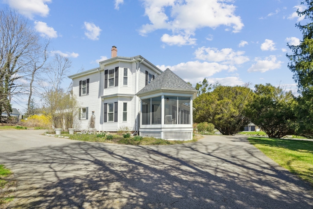 169 First Parish Road Scituate, MA 02066 - Photo 3 of 37 Gallery Image 3