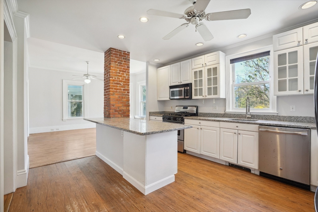 169 First Parish Road Scituate, MA 02066 - Photo 8 of 37 Gallery Image 8