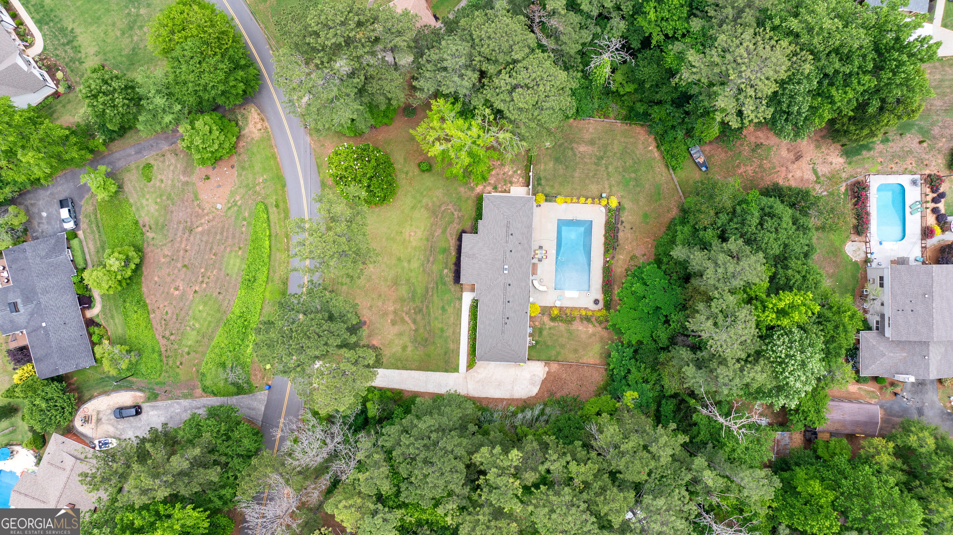 29 Red Bud Trail Newnan, GA 30263 - Photo 6 of 60