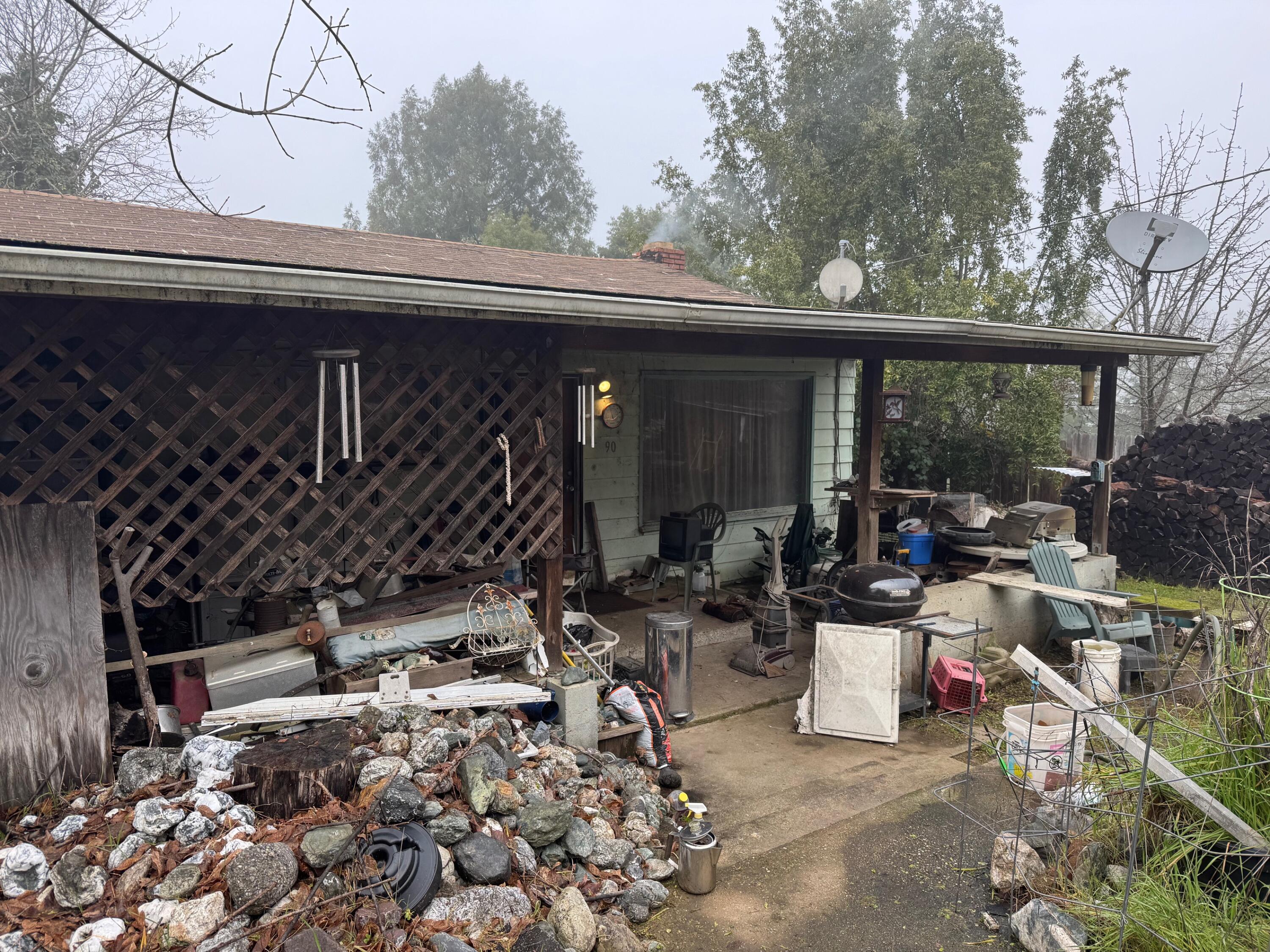 90 Maple Lane Miranda, CA 95553 - Photo 1 of 8