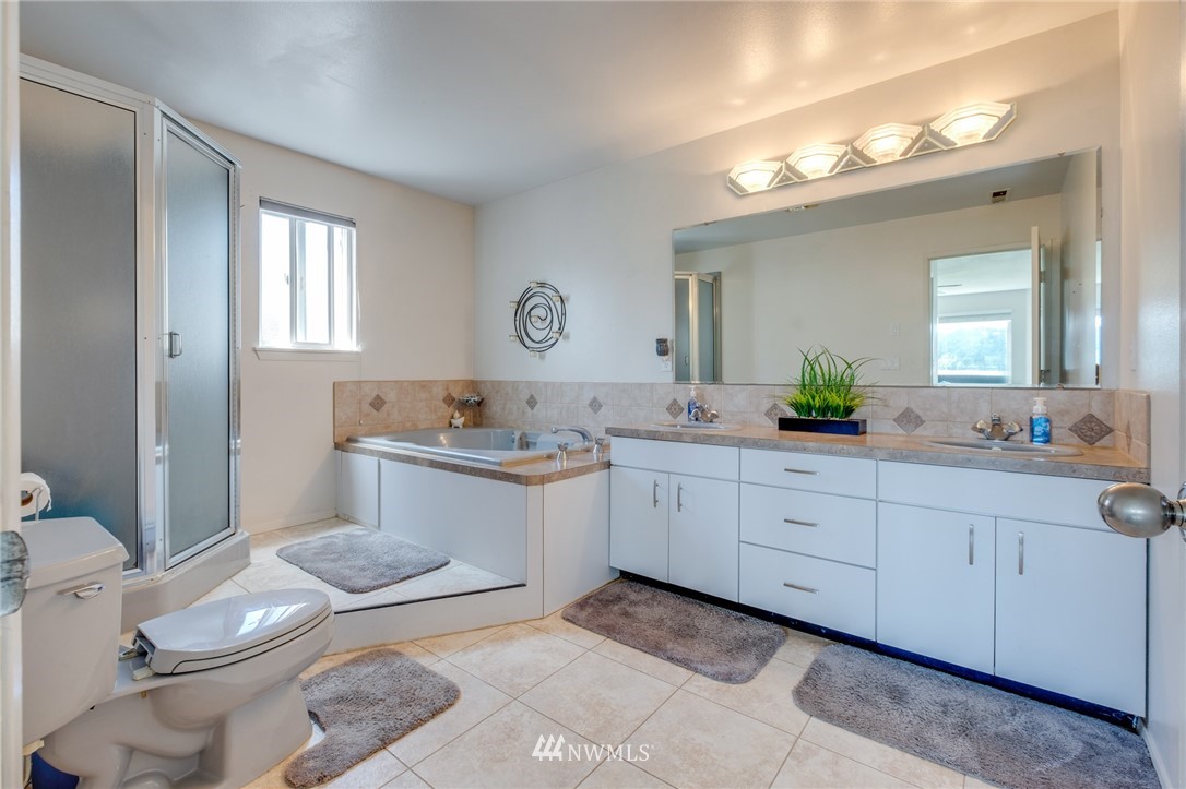 671 Northeast Gladwin Road Belfair, WA 98528 - Photo 14 of 24 Gallery Image 14