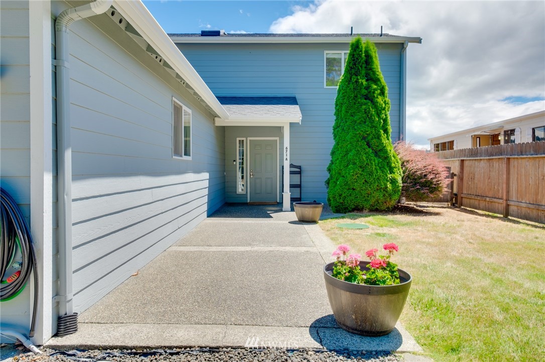 671 Northeast Gladwin Road Belfair, WA 98528 - Photo 6 of 24 Gallery Image 6