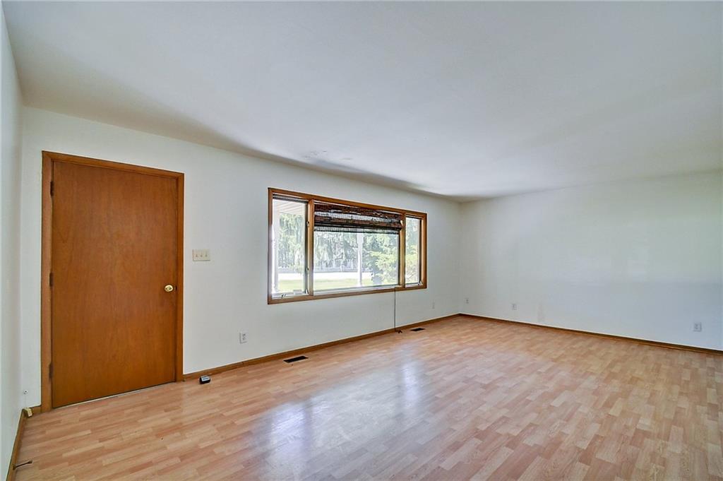 7055 Allisonville Road Indianapolis, IN 46220 - Photo 3 of 27 Gallery Image 3