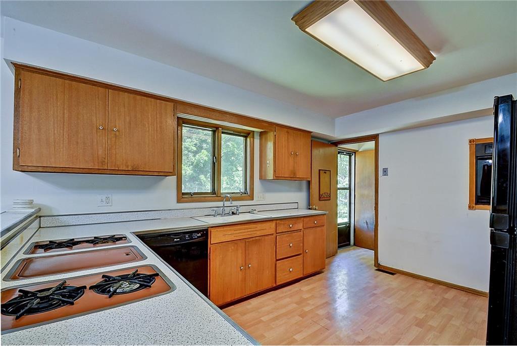 7055 Allisonville Road Indianapolis, IN 46220 - Photo 9 of 27 Gallery Image 9