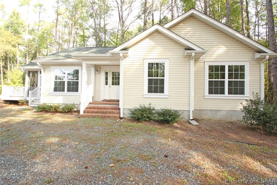 14 Pocahontas Road Kilmarnock, VA 22482 - Photo 7 of 34