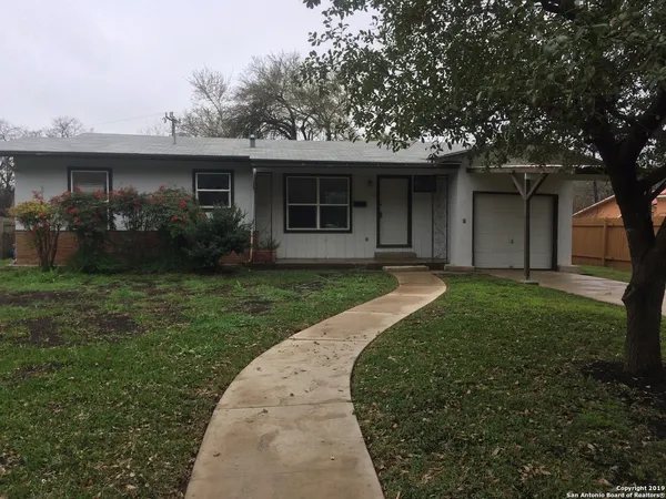 $1,995 | 1204 Wiltshire Avenue, Terrell Hills, TX 78209