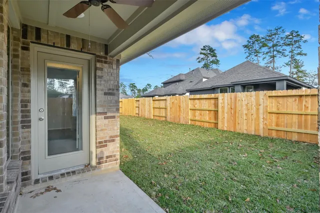 $345,900 | 322 Highland Bayou Drive, Conroe, TX 77304