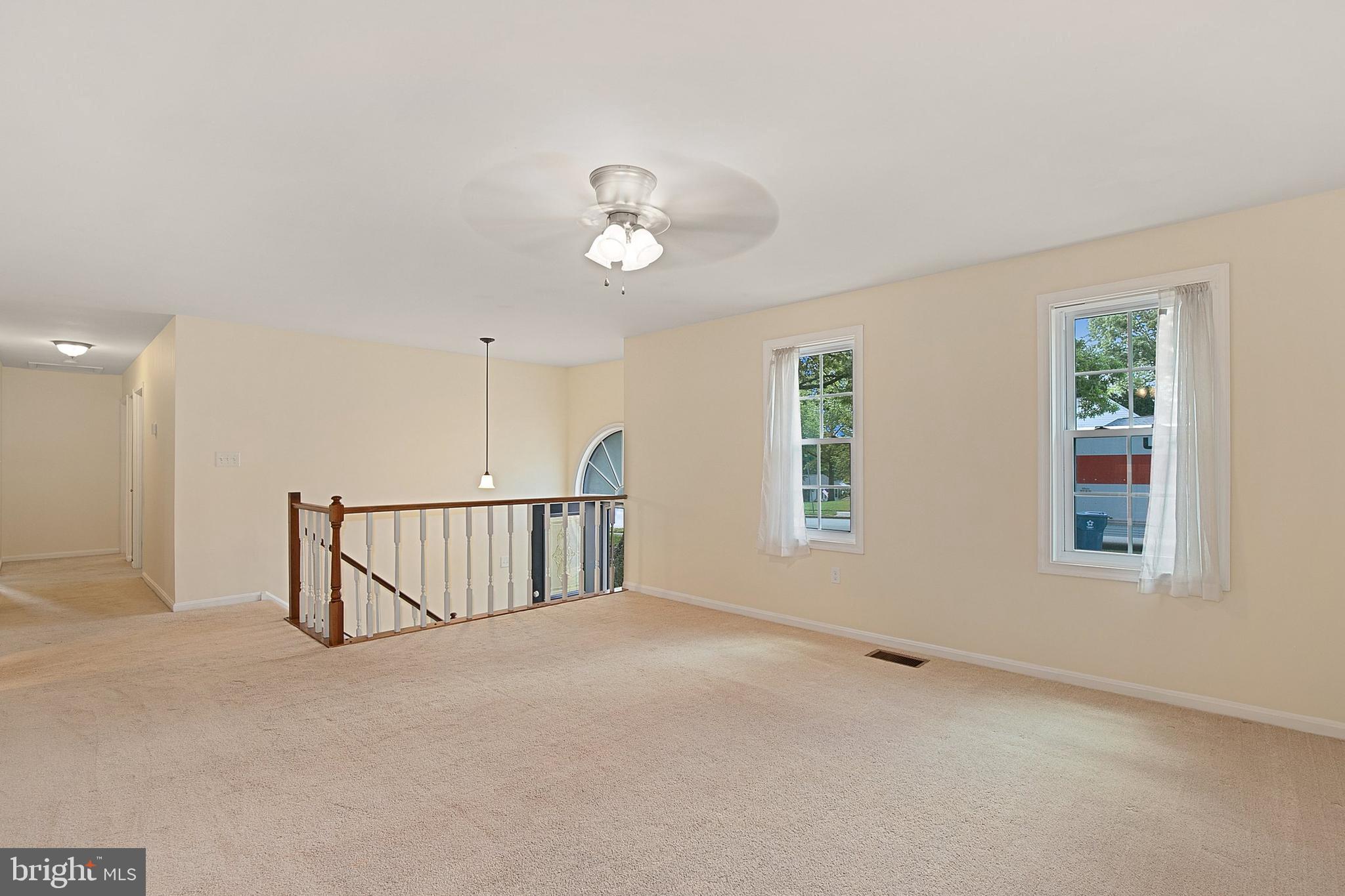7915 St George Court Springfield, VA 22153 - Photo 3 of 42 Gallery Image 3