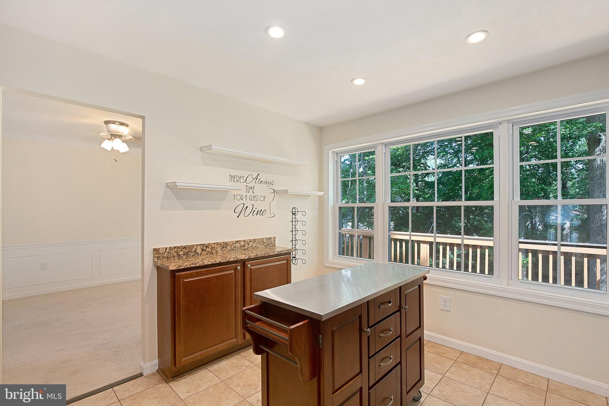 7915 St George Court Springfield, VA 22153 - Photo 8 of 42 Gallery Image 8
