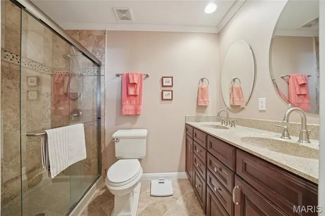 $475,000 | 1047 Camargo Drive, Ballwin, MO 63011