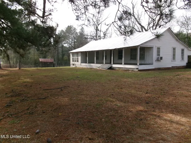 $69,000 | 3807 Front Street, Silver Creek, MS 39663