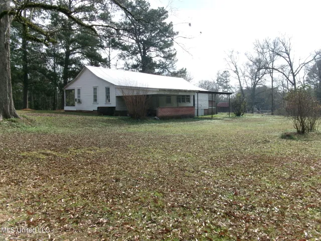 $69,000 | 3807 Front Street, Silver Creek, MS 39663