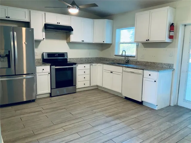 $259,000 | 7 Sun Country Court, Eustis, FL 32735