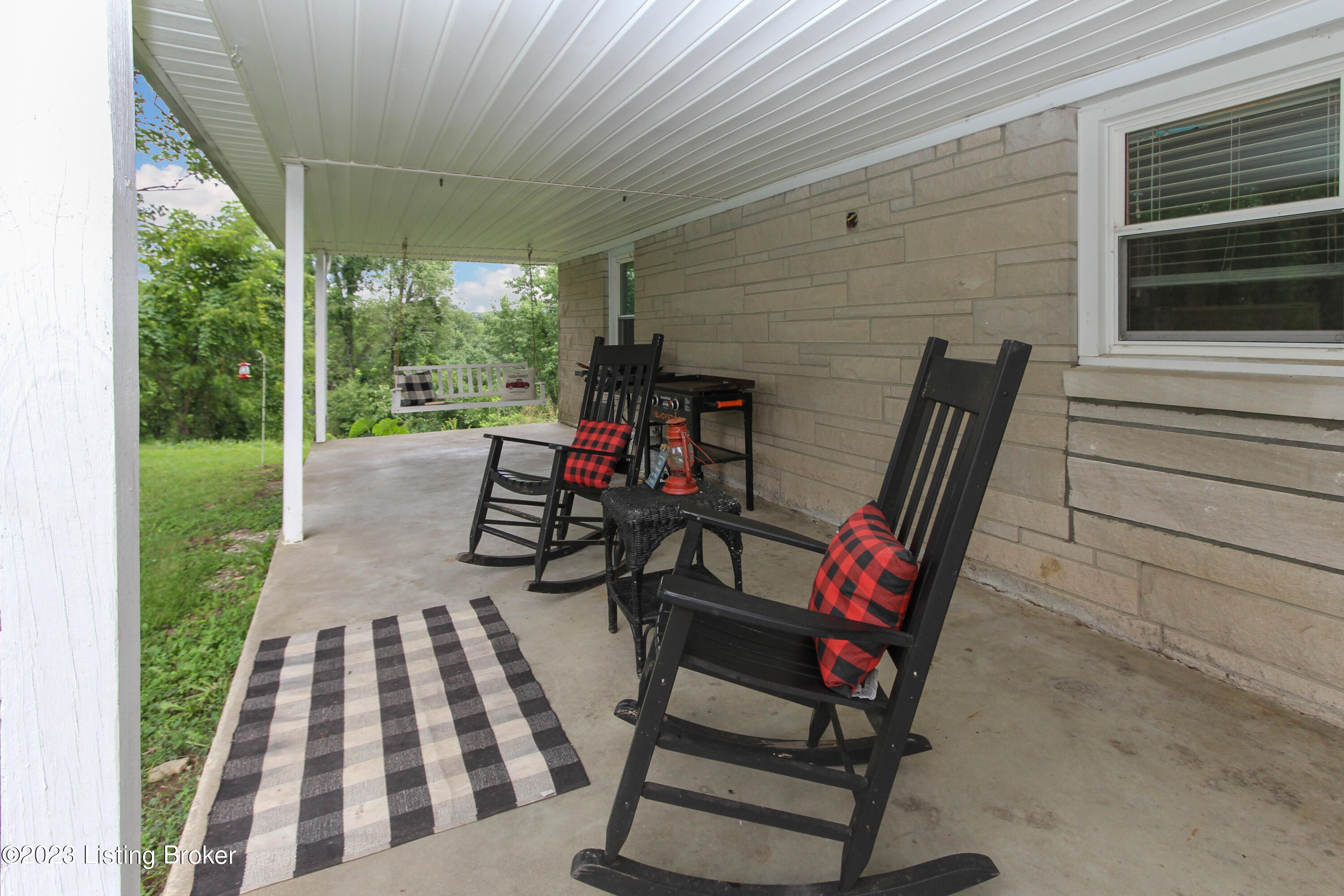 1068 Fairview Road Lawrenceburg, KY 40342 - Photo 6 of 71 Front Porch (2)