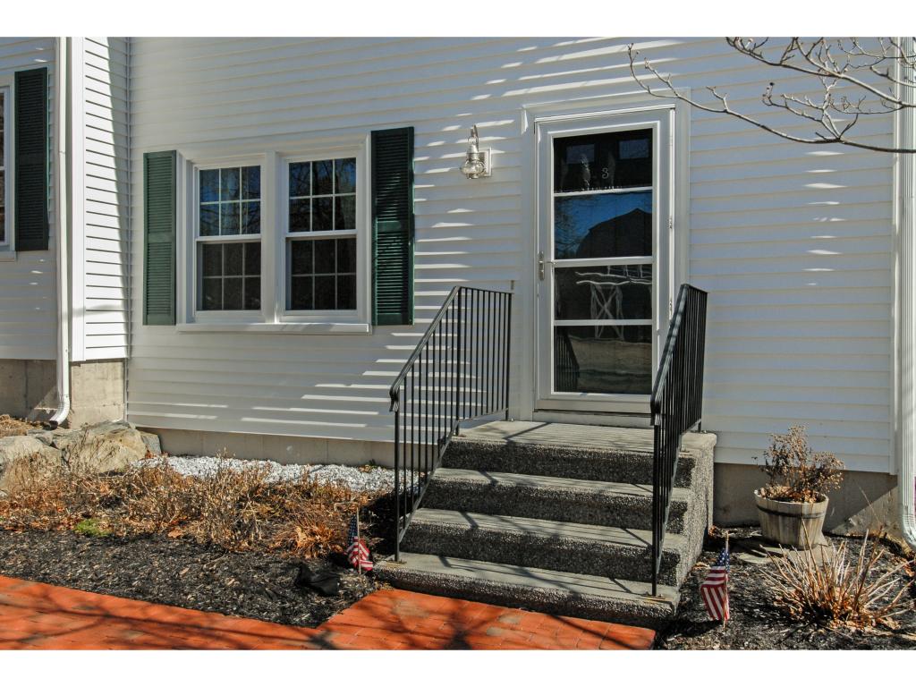 2 Lee Hook Road, Unit 3 Newmarket, NH 03857 - Photo 3 of 28