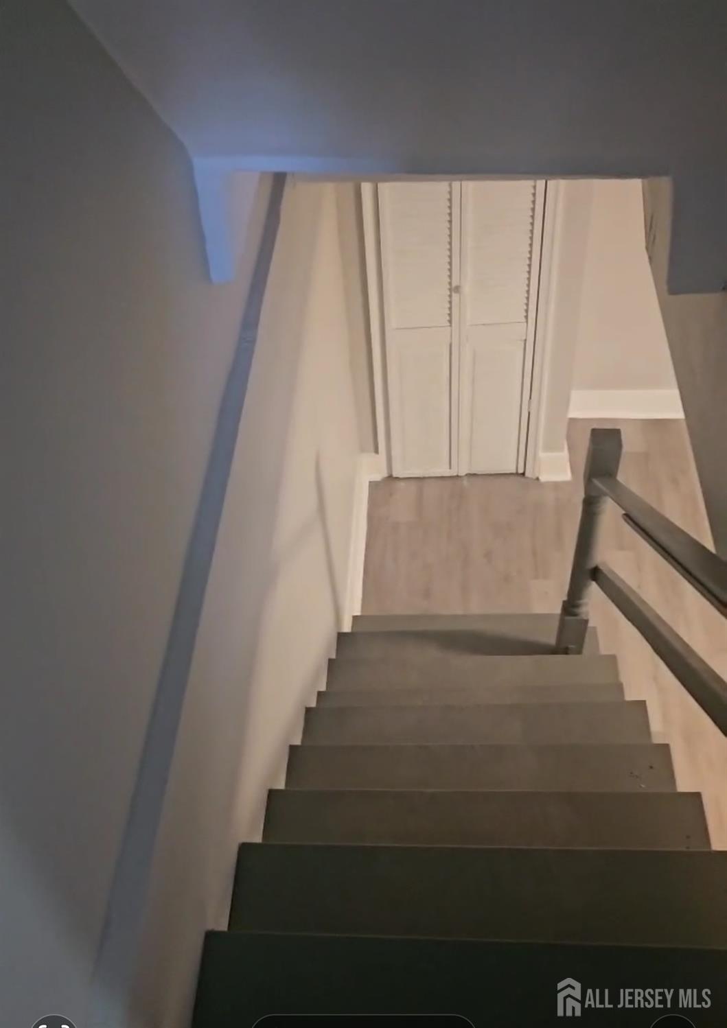 42 MacArthur Drive Edison, NJ 08837 - Photo 6 of 10 a view of entryway