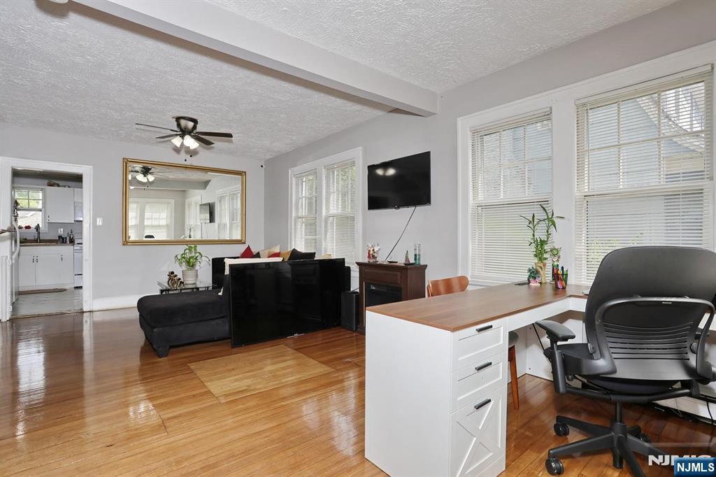 21 Haring Street Bergenfield, NJ 07621 - Photo 8 of 37