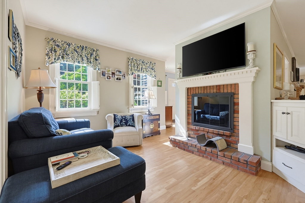 110 Chipper Hill Road Northbridge, MA 01534 - Photo 4 of 40