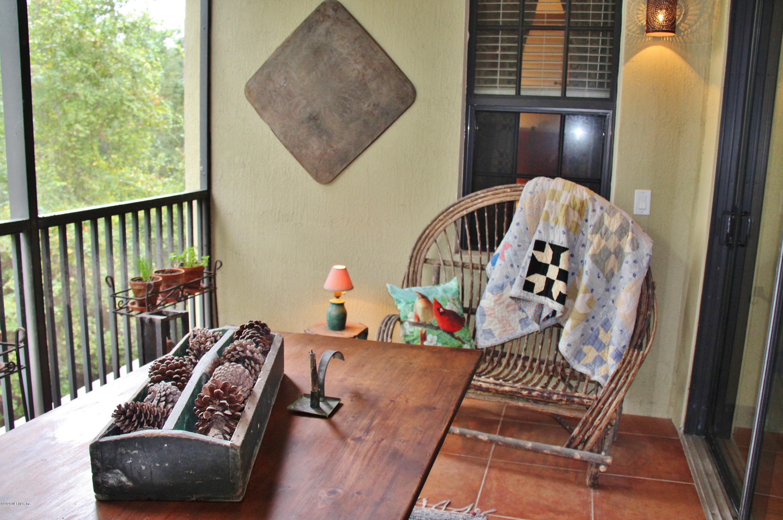 220 Paseo Terraza, Unit 204 St. Augustine, FL 32095 - Photo 17 of 24 With a splash of country charm