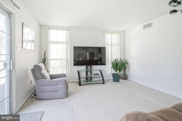 $385,000 | 67 Vance Avenue, Sicklerville, NJ 08081