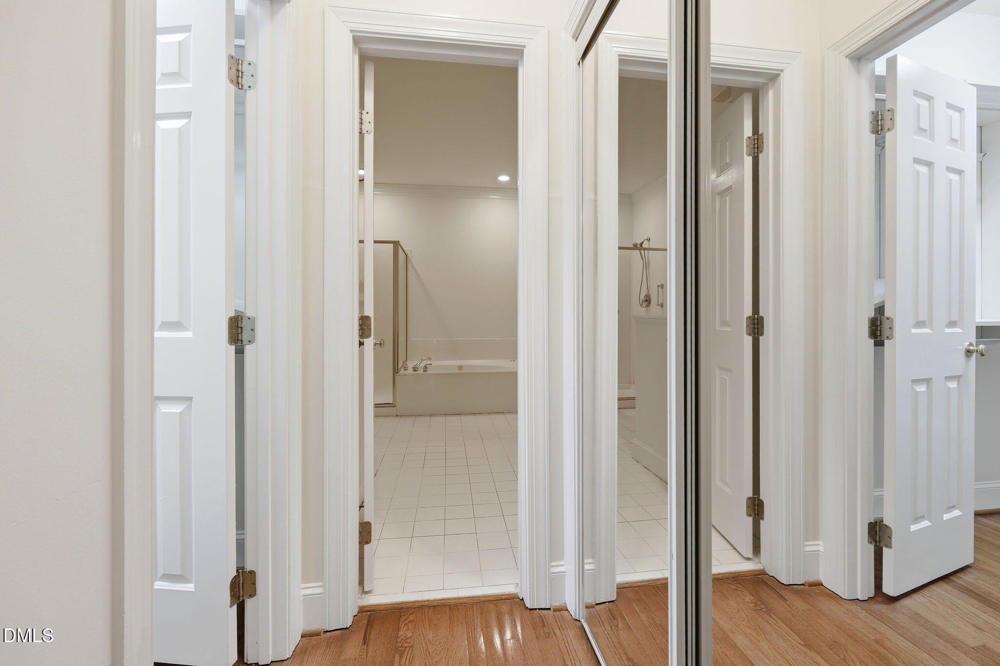 3412 Sir Colleton Court Raleigh, NC 27612 - Photo 15 of 41 24-web-or-mls-IMG_0673