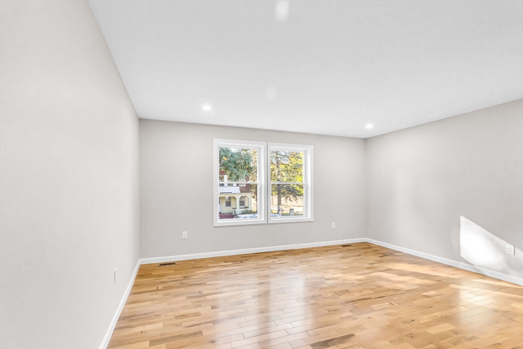 136 Orchard Street Springfield, MA 01107 - Photo 14 of 42 Gallery Image 14