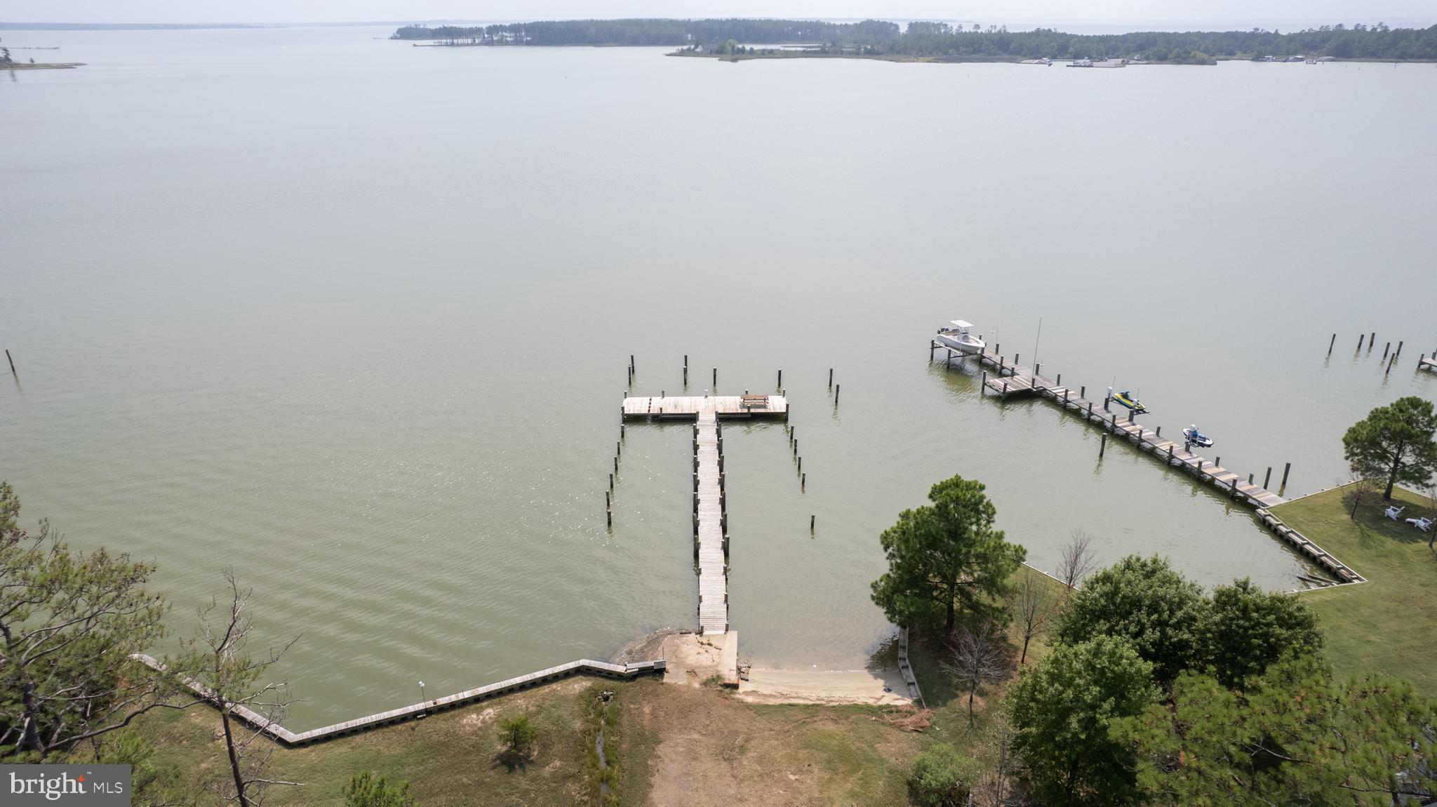817 Seabreeze Road Cambridge, MD 21613 - Photo 8 of 40 community dock
