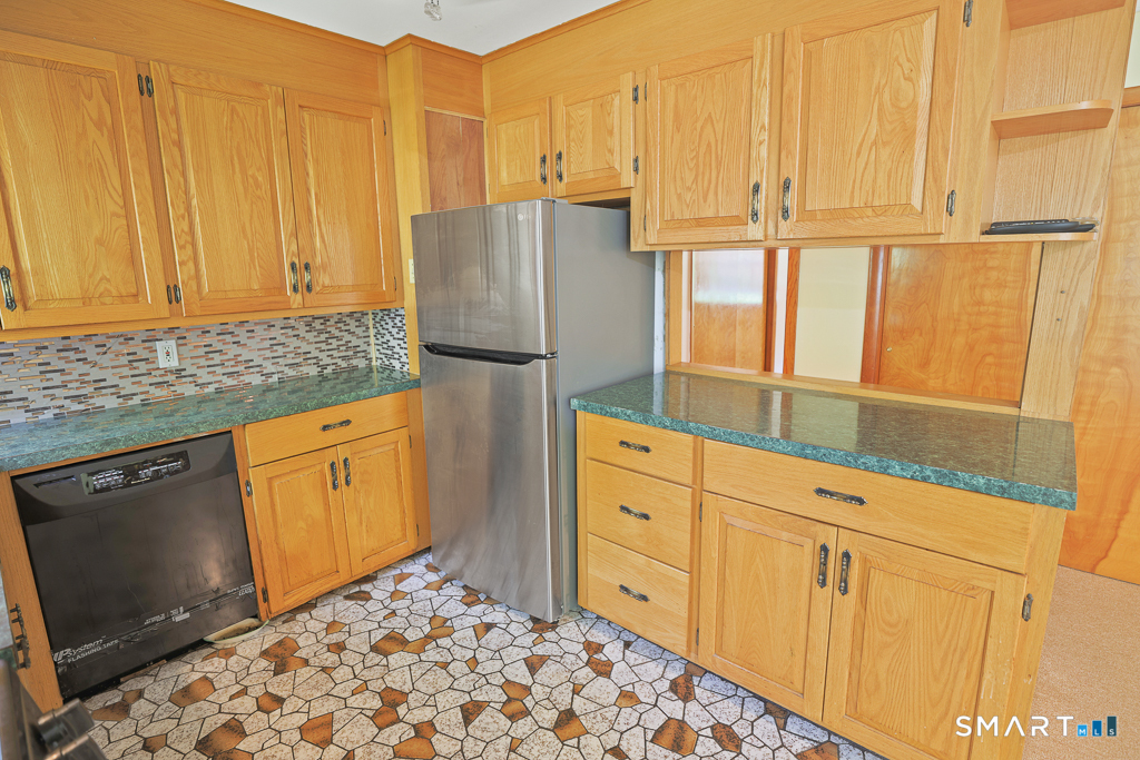 234 Airline Road Clinton, CT 06413 - Photo 13 of 39