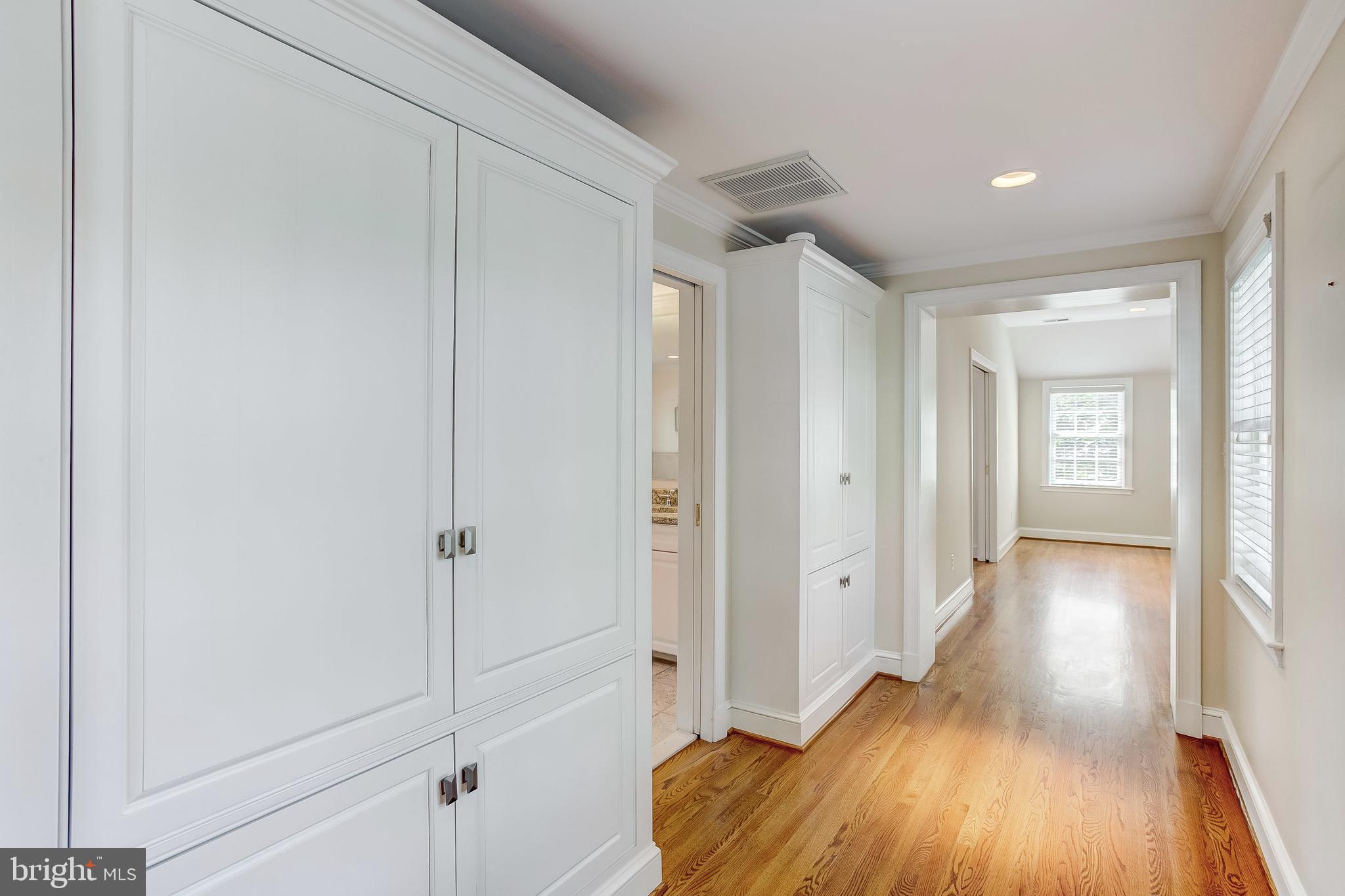 109 Enfield Road Baltimore, MD 21212 - Photo 19 of 39 Master Suite Hall