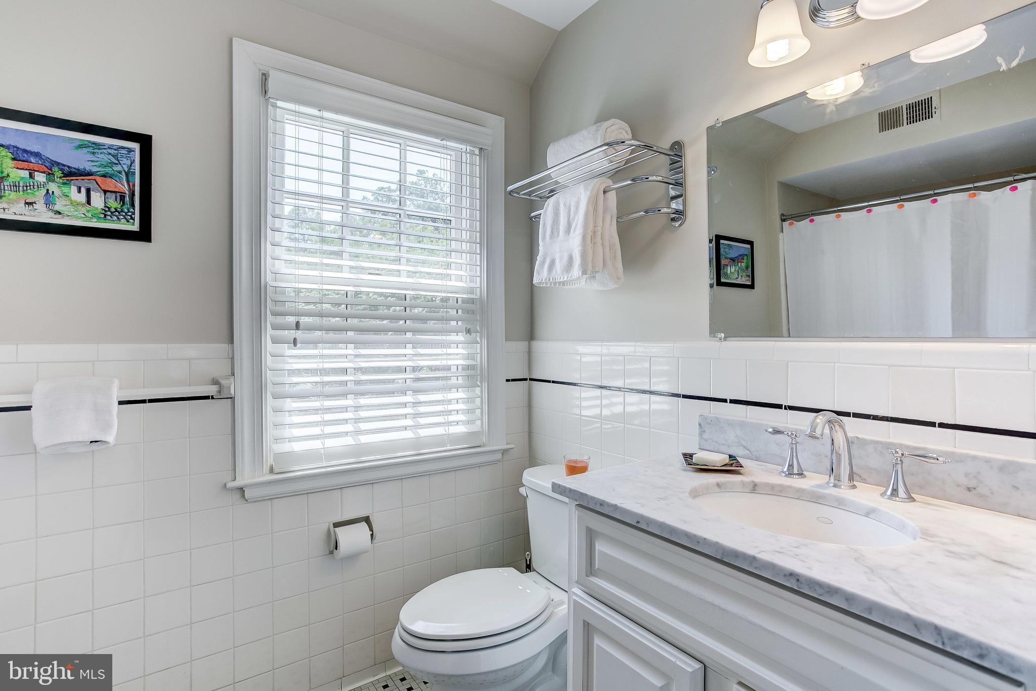 109 Enfield Road Baltimore, MD 21212 - Photo 27 of 39 Bath
