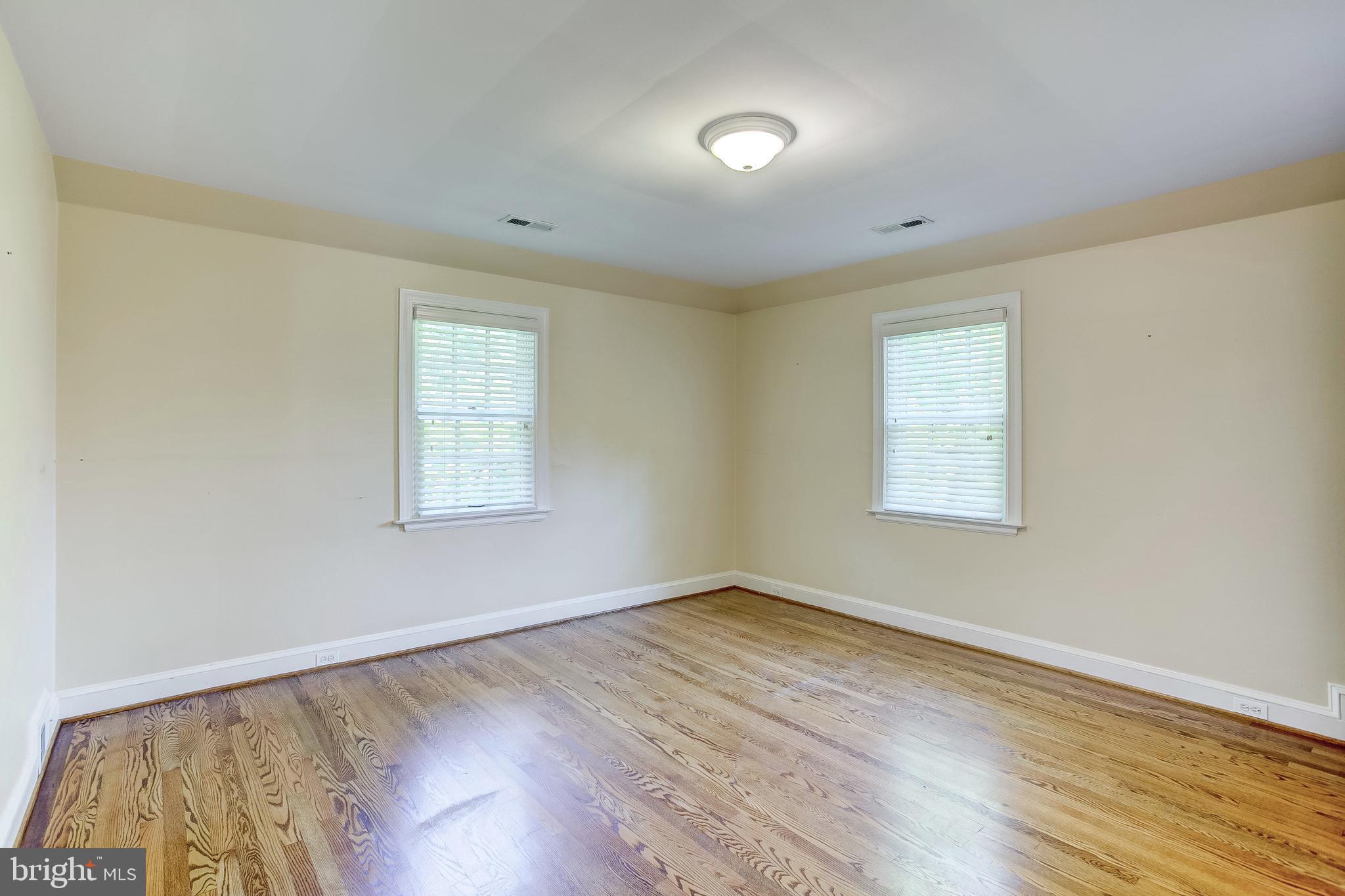 109 Enfield Road Baltimore, MD 21212 - Photo 28 of 39 Bedroom