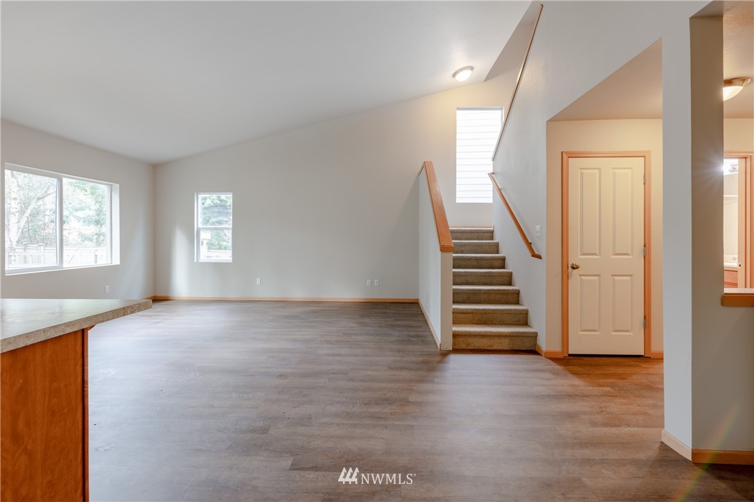 4301 Roxanna Loop Southeast Lacey, WA 98503 - Photo 6 of 23 Gallery Image 6