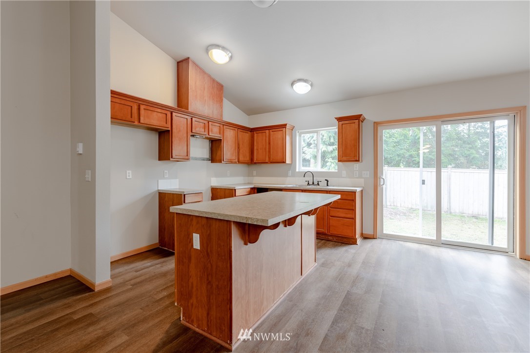 4301 Roxanna Loop Southeast Lacey, WA 98503 - Photo 9 of 23 Gallery Image 9