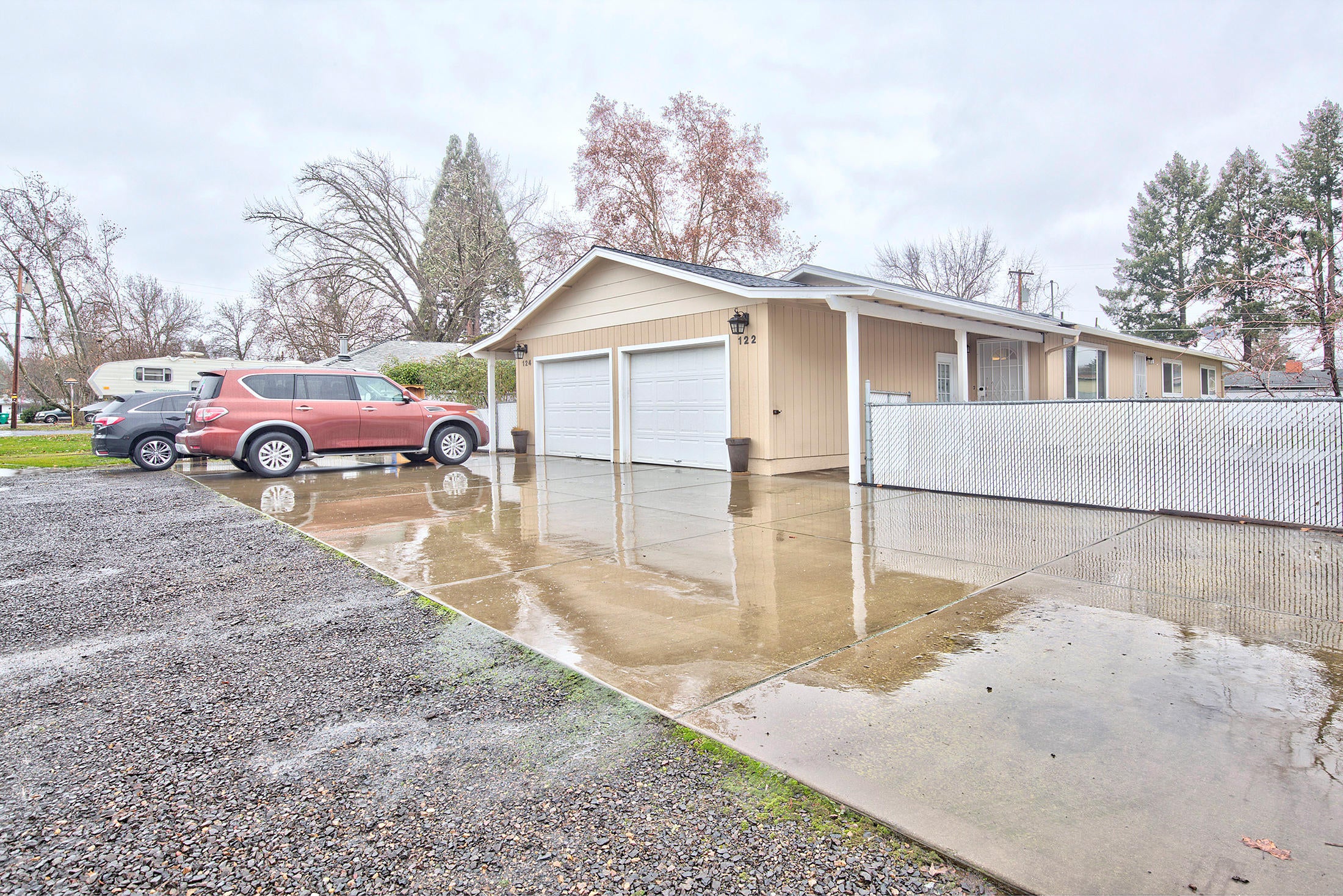 122 Jason Street Eagle Point, OR 97524 - Photo 2 of 22 jason001