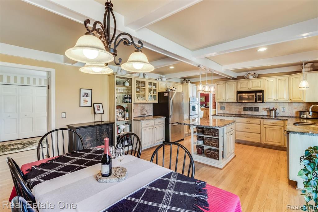 35949 Congress Road Farmington Hills, MI 48335 - Photo 9 of 47
