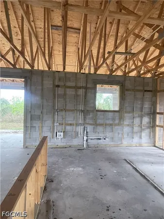$250,000 | 209 Nautilus Avenue, LaBelle, FL 33935
