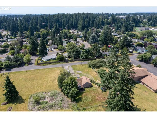 $450,000 | 14908 Northeast 28th Street, Vancouver, WA 98682