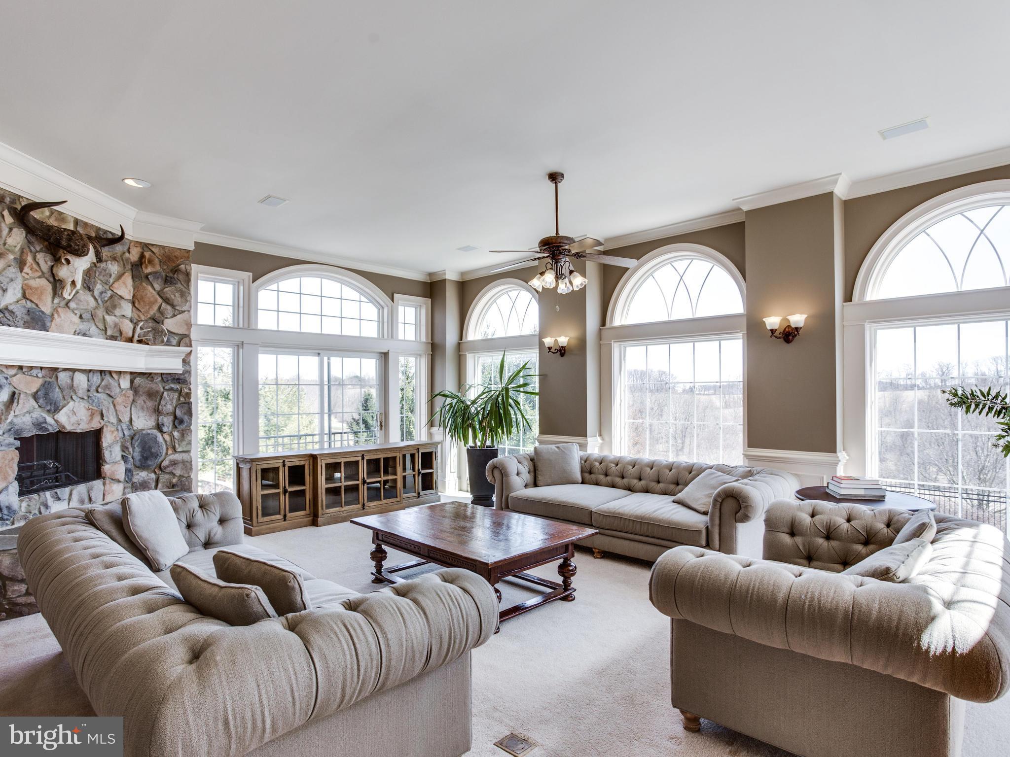 22913 Davis Mill Road Germantown, MD 20876 - Photo 11 of 30 Living Room 22913 DAVIS MILL RD, GERMANTOWN, MD 20