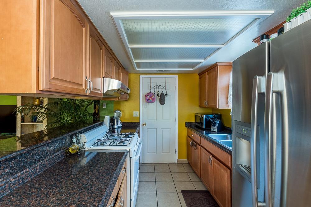 1186 East Santa Rosa Street Reedley, CA 93654 - Photo 11 of 31 Gallery Image 11