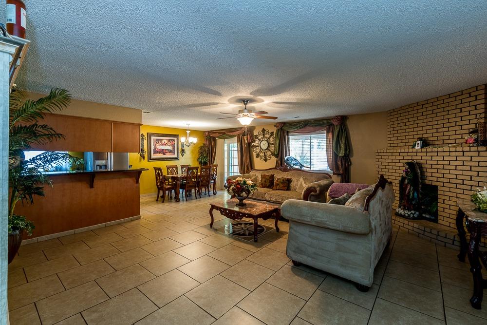 1186 East Santa Rosa Street Reedley, CA 93654 - Photo 7 of 31 Gallery Image 7