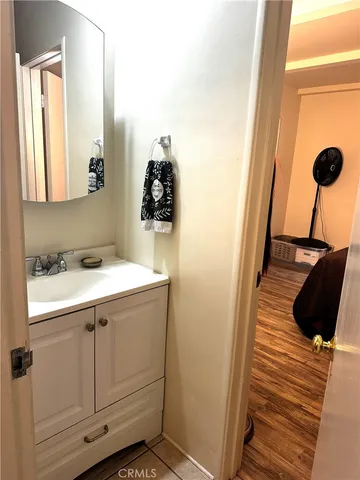 $4,300 | 2504 Alma Avenue, Manhattan Beach, CA 90266