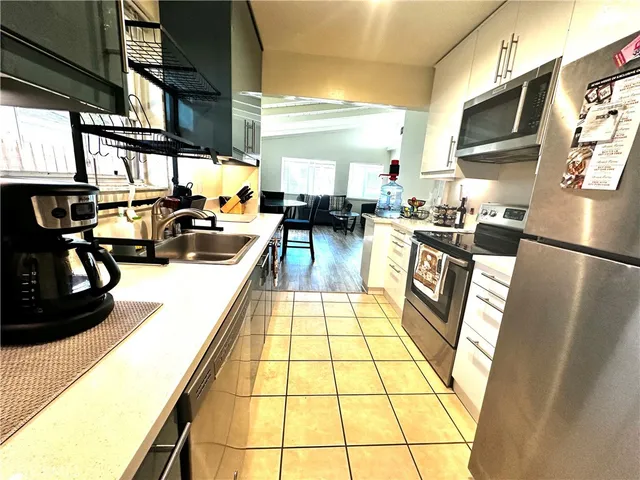 $4,300 | 2504 Alma Avenue, Manhattan Beach, CA 90266