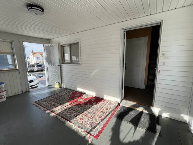 $1,800 | 804 Beech Street, Manchester, NH 03104