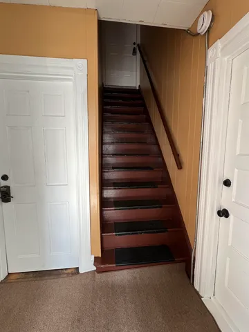 $1,800 | 804 Beech Street, Manchester, NH 03104