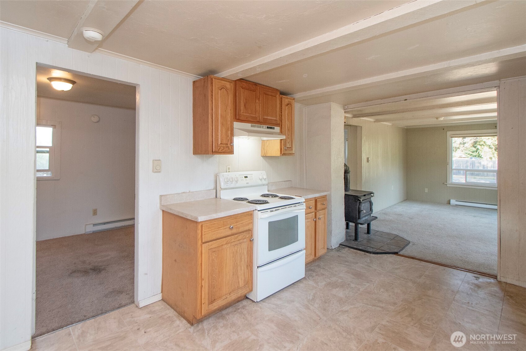 190 Pierson Road Sequim, WA 98382 - Photo 15 of 40 a kitchen with a stove and a sink